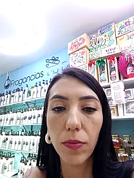 دردشة LunaZambrano الجنسية المباشرة