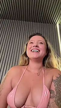 MiaPetit_ Adlı Modelin Canlı XXX Sohbeti