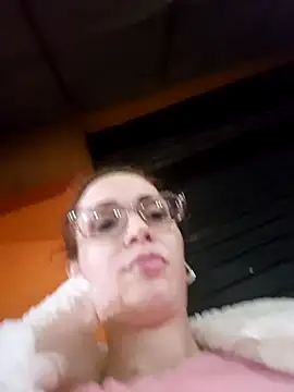 Irresistible24: онлайн-секс-чат