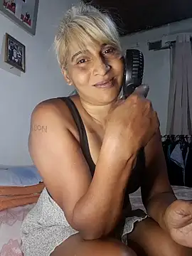 Chat XXX en directo de Goodgirlsue_77