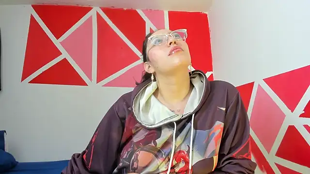 abril_onnel: онлайн-секс-чат