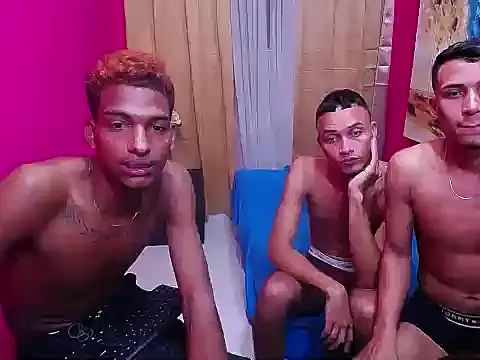 Вебкам-шоу hugecock_black