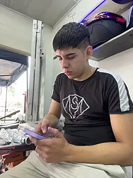 Johan_stick Chat XXX live