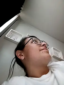 bri_aliのライブXXXチャット