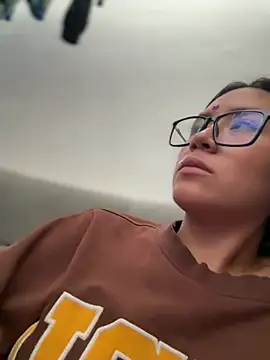 Mila_Morgan লাইভ XXX চ্যাট