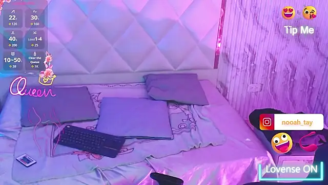 NOOAH_TAY Pertunjukan Webcam