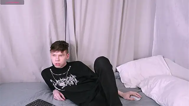 elliot_mars_ Live XXX Chat