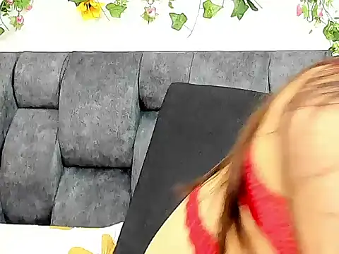 Онлайн чат XXX AriCollinss