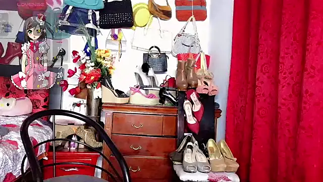 Xiaraa26: απευθείας συνομιλία ΧΧΧ