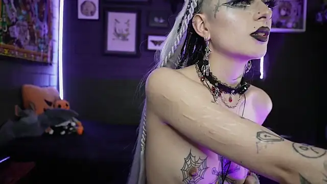 Czat XXX na żywo – insania_9999_