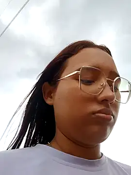 young_dairy01のライブXXXチャット