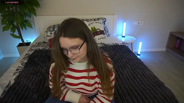 MagicPeachh_: онлайн-секс-чат