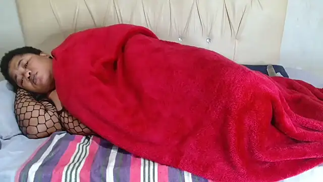 Chatroom XXX en direct de Sexybella-97