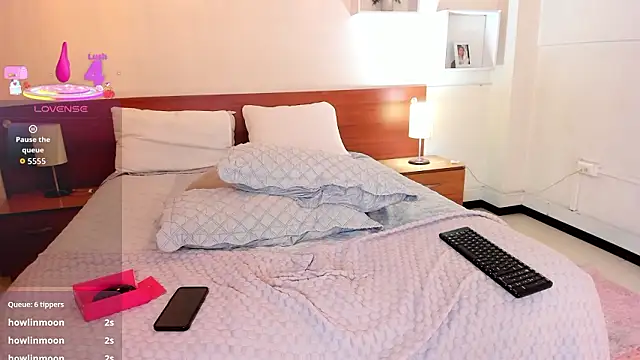 Cat__Moon__: онлайн-секс-чат