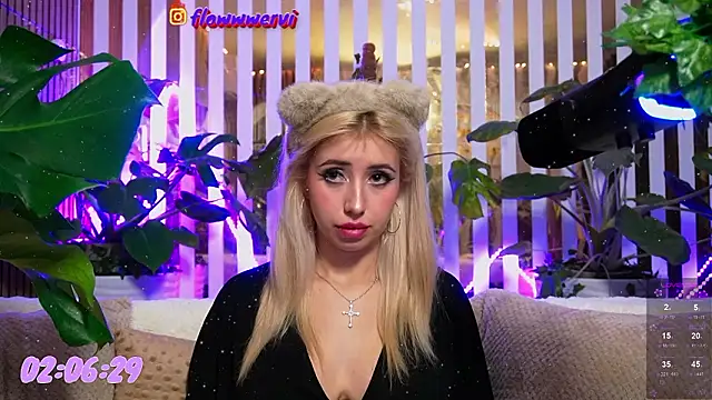 FlowweerGirl: онлайн-секс-чат