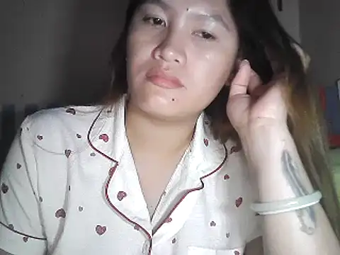 leamorena 现场XXX聊天