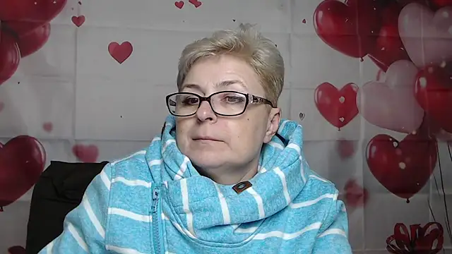 EmiliaGree Live XXX Chat