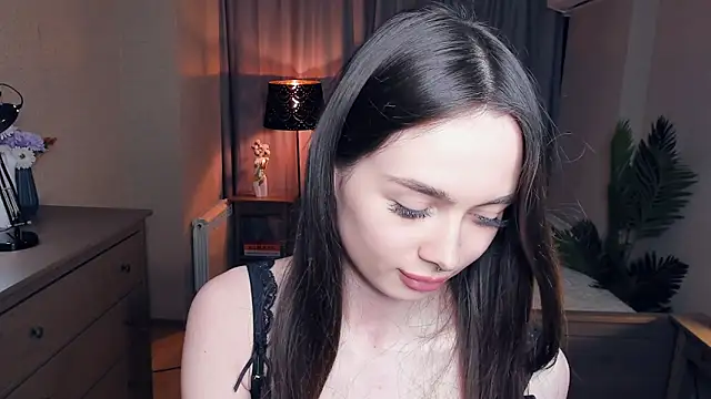 YvonneRobesn Webbikameraesitys