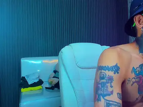 دردشة Boy_tatto77 الجنسية المباشرة