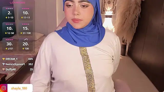 Онлайн чат XXX shayla_18