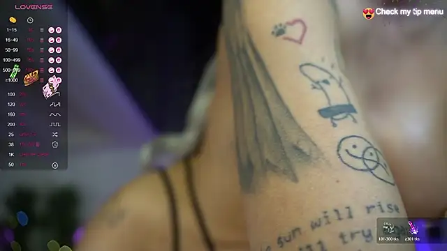 LisaAkiraのライブXXXチャット