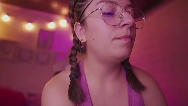 Chat XXX en directo de milly_kenner