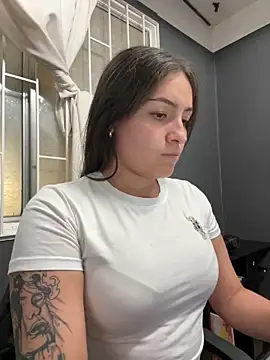 Chat XXX en directo de Alyha_Cortes