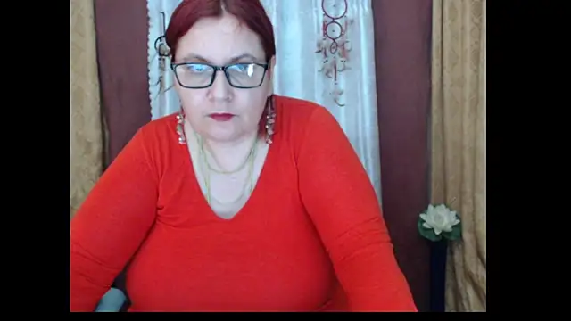 PlayfullMaturen Live XXX chat