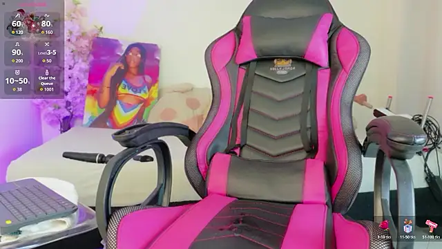 HollyJorda live XXX chat