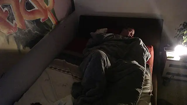 EdelHolz91 Adlı Modelin Web Kamerası Şovu