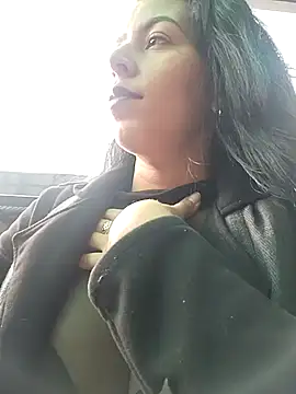 Luianna Adlı Modelin Canlı XXX Sohbeti