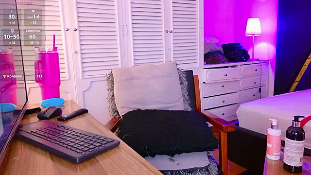 Adel_Nesbiitn Live XXX chat