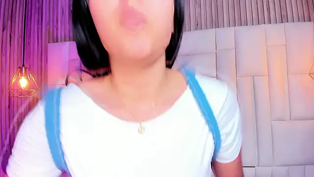 LovelyEyesx 现场XXX聊天