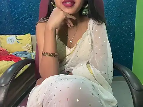 Brown-beauty: διαδικτυακό σόου στην κάμερα