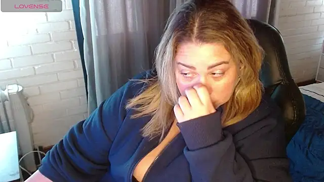 bella_savati 现场XXX聊天