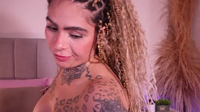 curvyliciousssn Live XXX chat