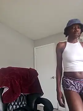 oliviaprettypussy 网络视讯表演