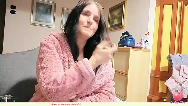 sexidolcemilf: онлайн-секс-чат