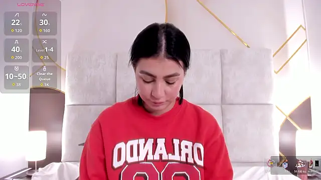 Chat +18 de caroo_giraldo_ ao vivo