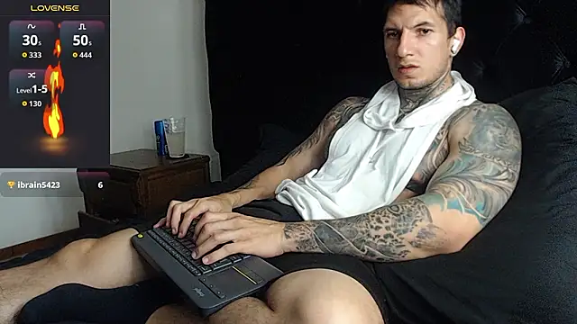 Shane_Clay: онлайн-секс-чат