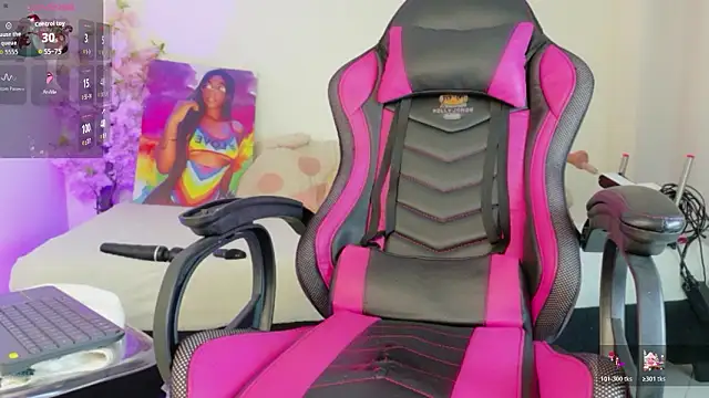 HollyJorda Chat XXX in diretta