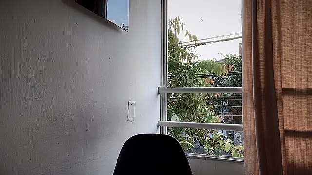 XXX chat uživo modela romeolovedark