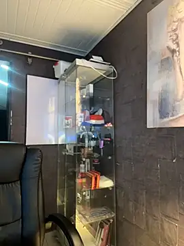 Chat +18 de Emiily_W ao vivo