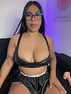 Sara_mocca_ – webcam-show