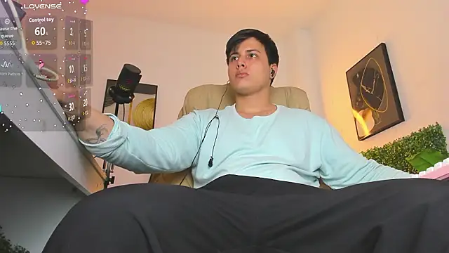 دردشة Thom_Ohtani الجنسية المباشرة