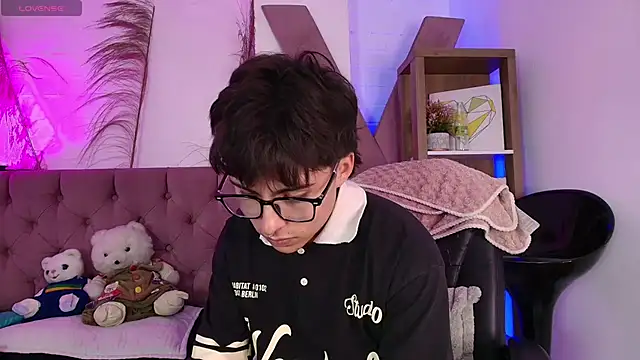 دردشة PepperTwink الجنسية المباشرة