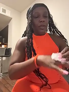 TilaTotti Adlı Modelin Canlı XXX Sohbeti