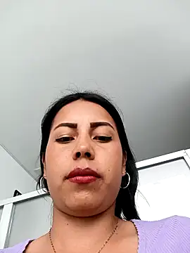 _andrea30: онлайн-секс-чат