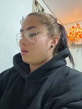 Sweet__Nurse1 – Naživo XXX chat