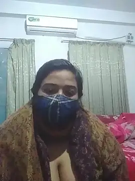 momo_loves élő XXX-chatje